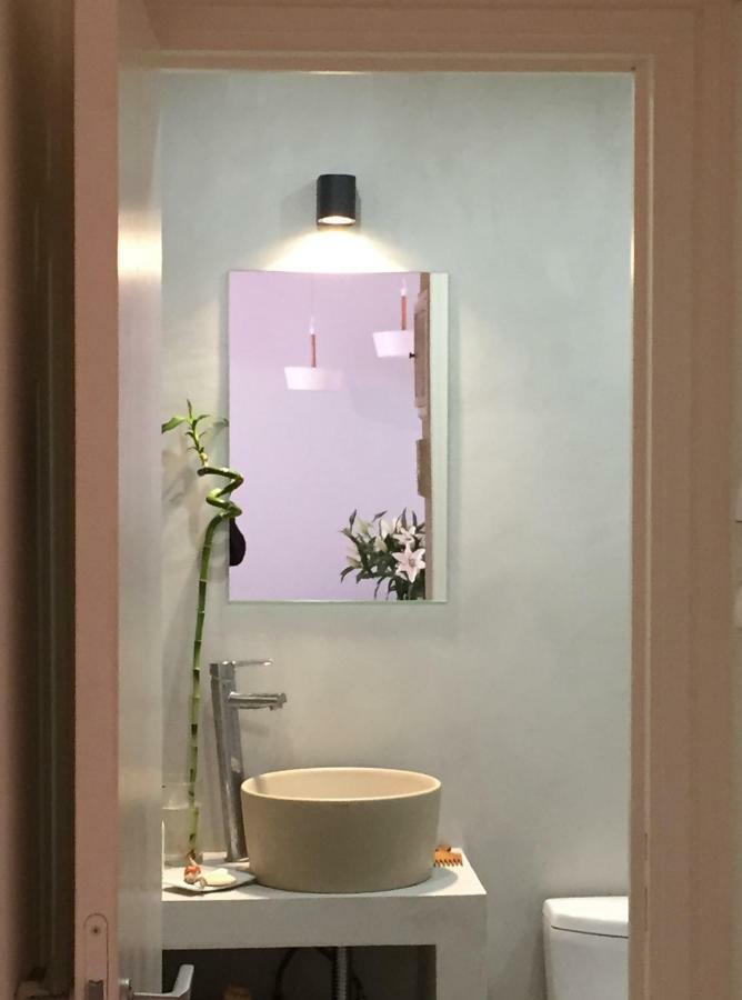 Appartamento 5Th Floor Bright Flat At Bohemian Exarcheia Atene Esterno foto